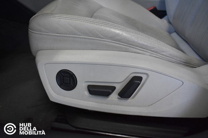 AUDI A6 40 2.0 TDI quattro ultra S tronic Business Sport